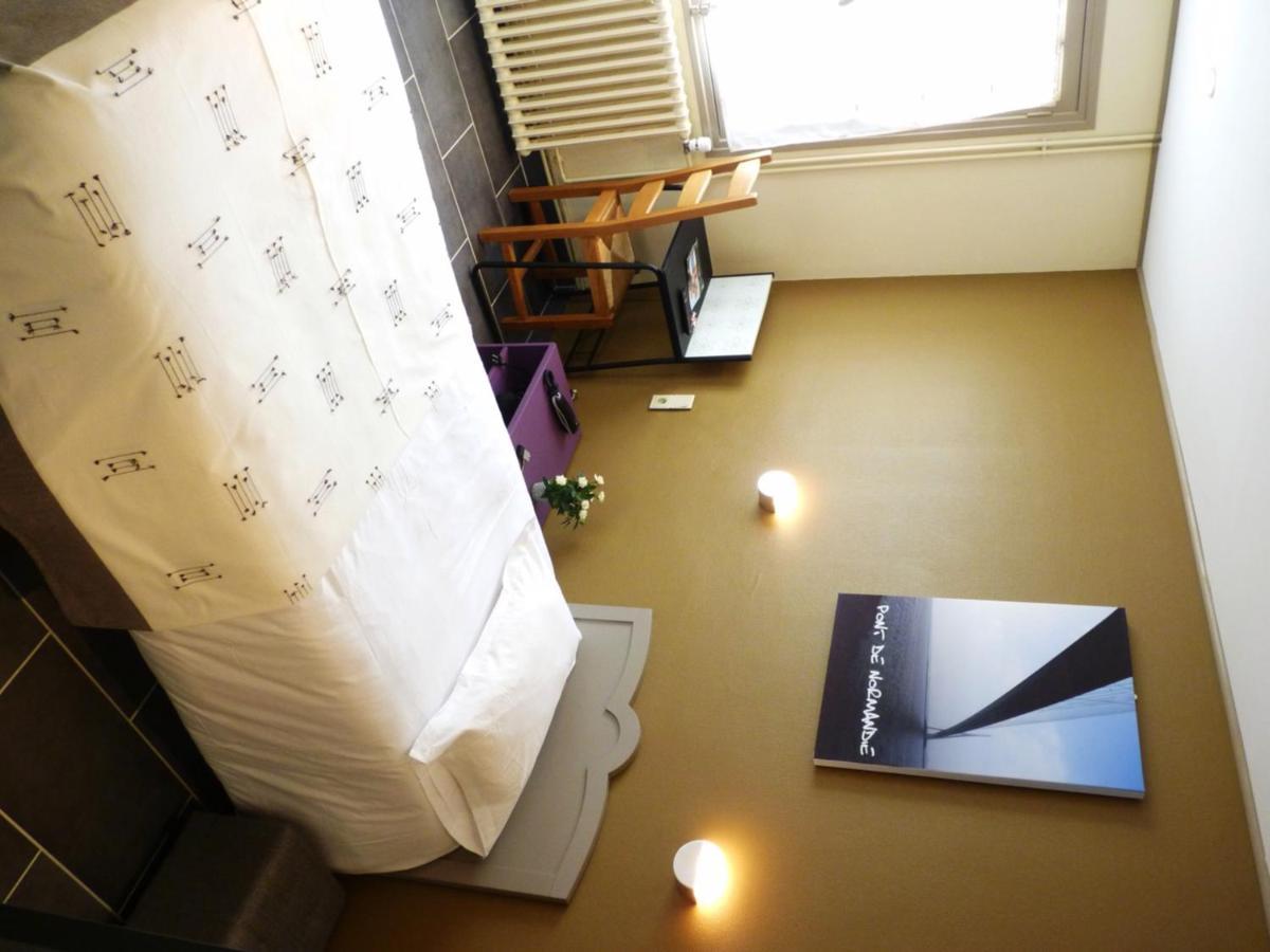 Hotel-Restaurant La P'Tite Auberge Lillebonne Екстериор снимка