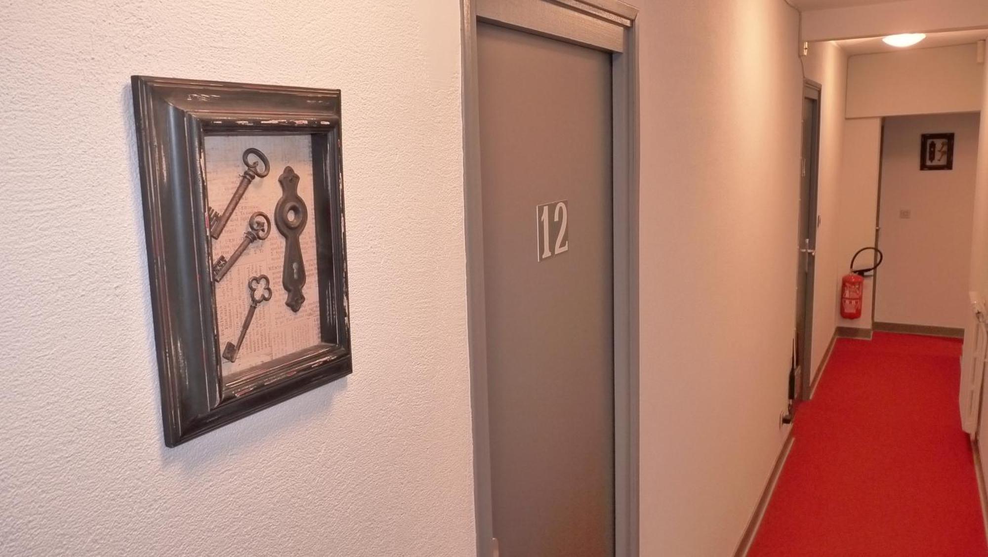 Hotel-Restaurant La P'Tite Auberge Lillebonne Екстериор снимка